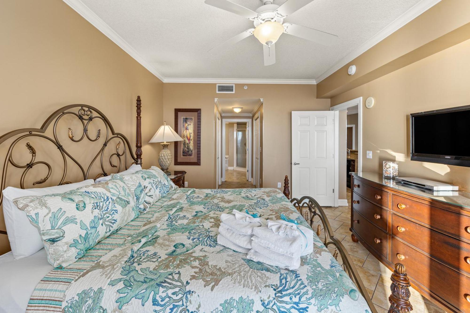 Gulf Front Master Bedroom! 2 Pools & Hot Tubs! Sleeps 8! Панама-Сити Экстерьер фото